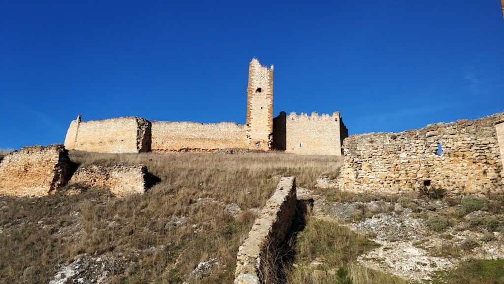 Castillo de Bijuesca: A Fourteenth-Century Fortress in Aragon 1 Castillo de Bijuesca