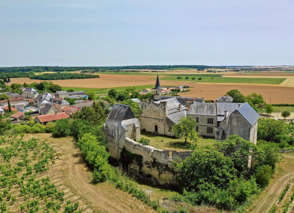 Château de Berrie: A Medieval Castle in France 1 Château de Berrie