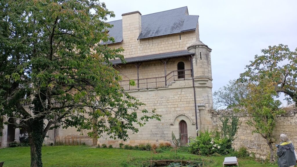 Château de Berrie: A Medieval Castle in France 4 Château de Berrie