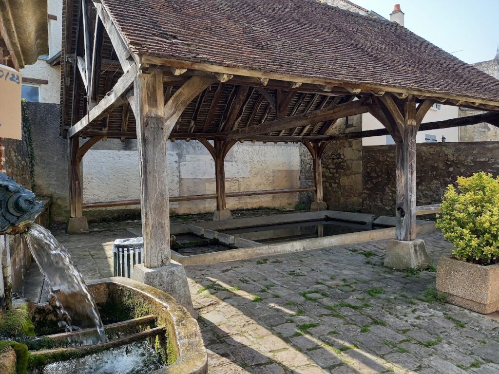 Town Hall of Viarmes: A Château Reused as a Municipal Building 4 Town hall of Viarmes