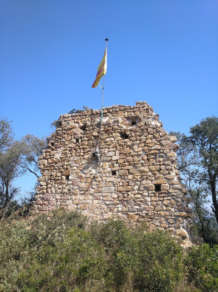 Dosrius Castle: A Territorial Stronghold in Catalonia 1 Dosrius Castle