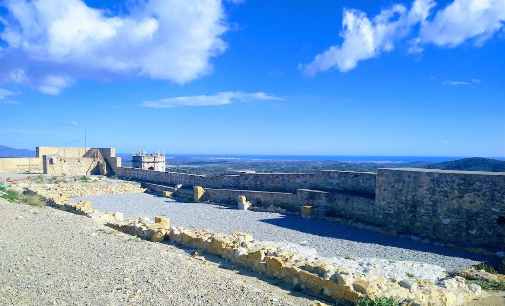 Castle of Cervera del Maestrat: A Frontier Fortification in Spain 5 Castle of Cervera del Maestrat