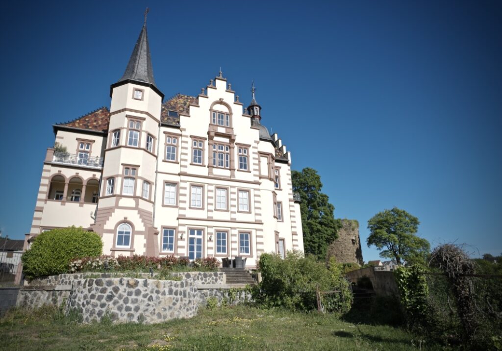 Burg Dattenberg: A Medieval Hill Castle in Dattenberg, Germany 7 Burg Dattenberg