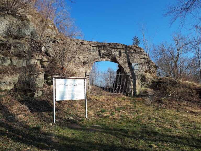 Wagegg Castle: A Historic Medieval and Baroque Site in Germany