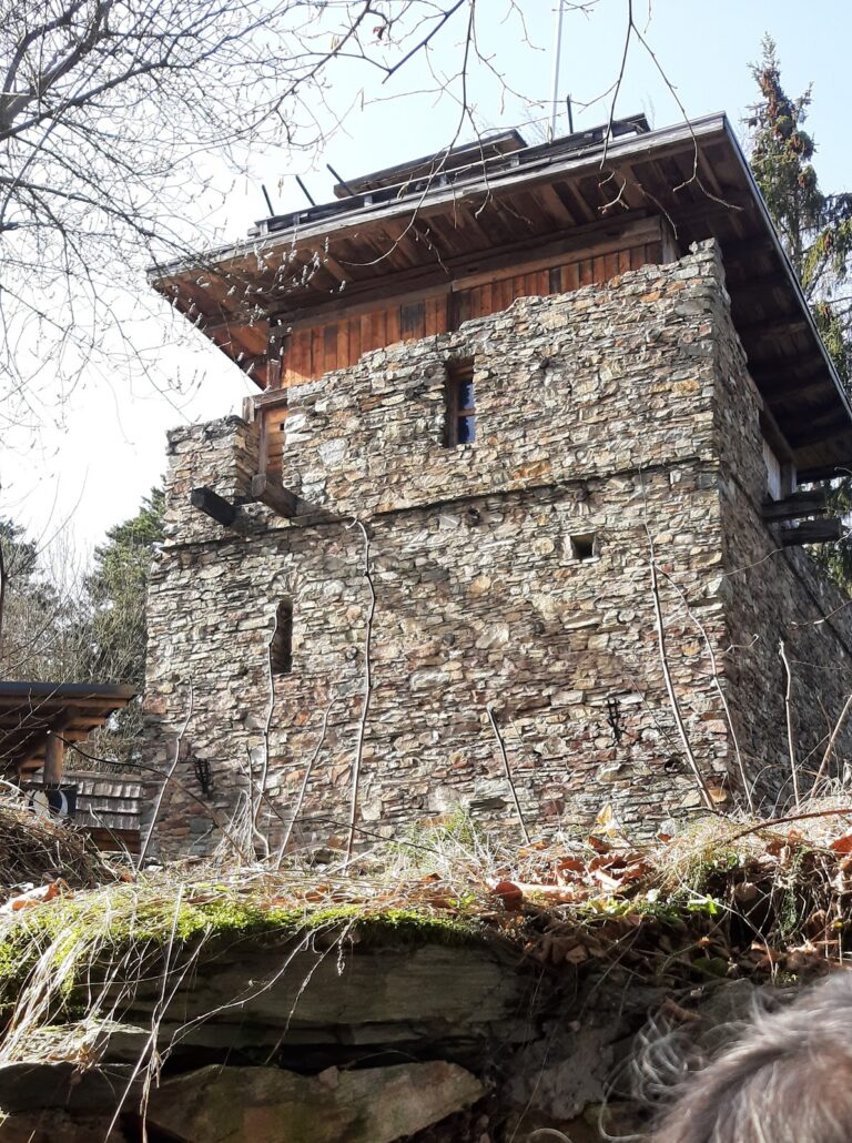 Burgruine Zeiselberg: A Medieval Fortress in Austria