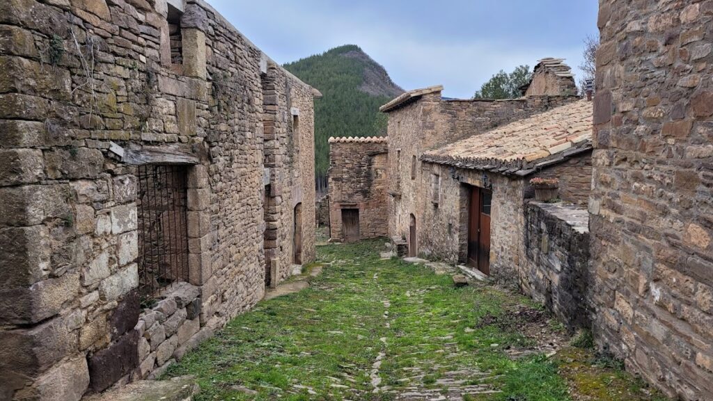 Castle of Ruesta: A Medieval Defensive Enclave in Spain 5 Castle of Ruesta
