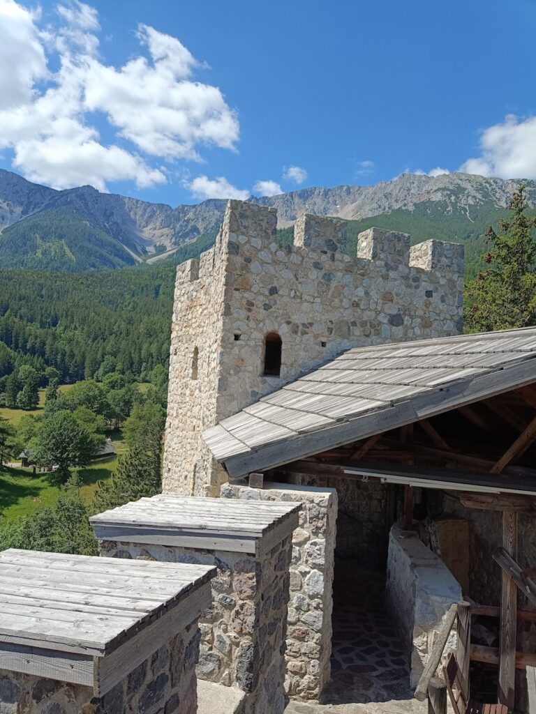 Losenheim Castle: A Medieval Hill Castle in Austria 2 Burgruine Losenheim