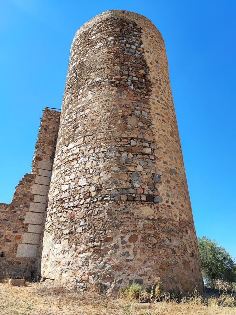 Torre de los Moros, Medina de las Torres: A Late-Medieval Commandery Fortress 3 Torre de los Moros, Medina de las Torres