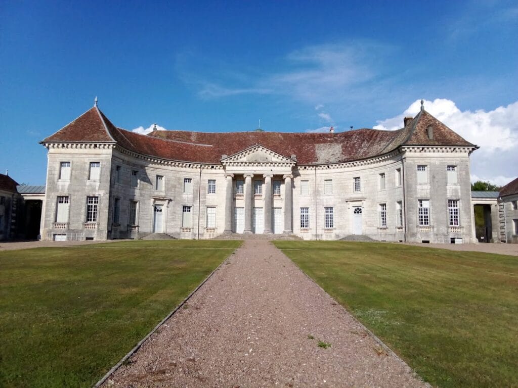 Château de Moncley: An Eighteenth-Century Neoclassical Estate in France 2 Château de Moncley