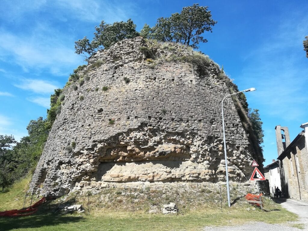 Castle of Giaggiolo: A Medieval Fortress in Italy 6 Castle of Giaggiolo