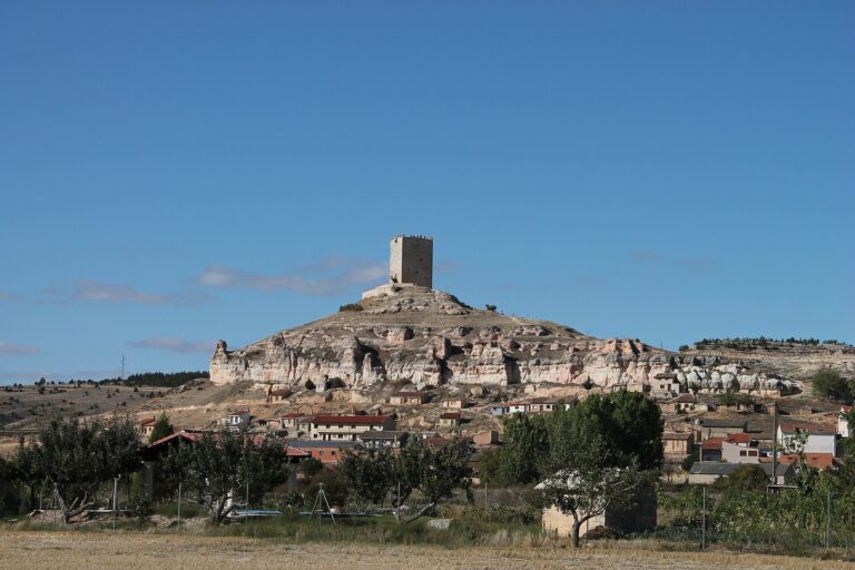 Castillo de Langa de Duero: A Medieval Fortress on the Duero Frontier