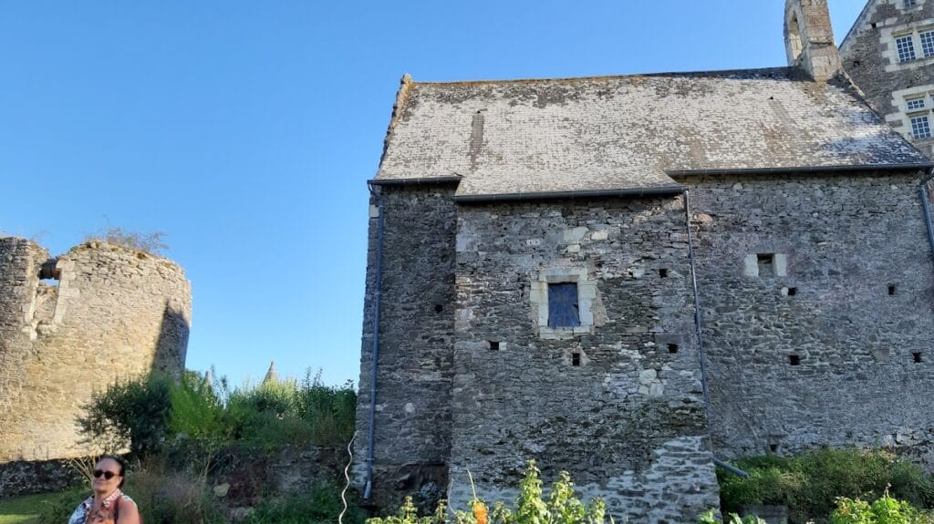 Haute-Guerche Castle: A Medieval Fortress-Residence in France 5 Château de la Haute-Guerche