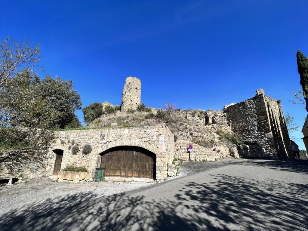 Durban Castle: A Ruined Fortified Castle in France 5 Château de Durban