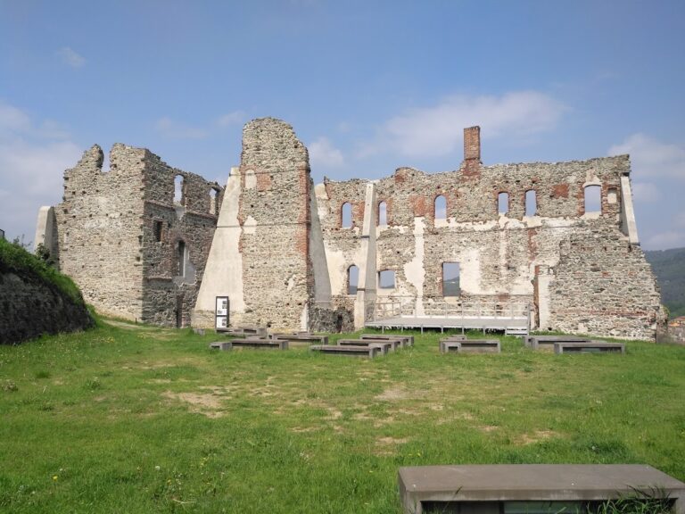 Cairo Montenotte Castle: A Medieval Stronghold in Italy