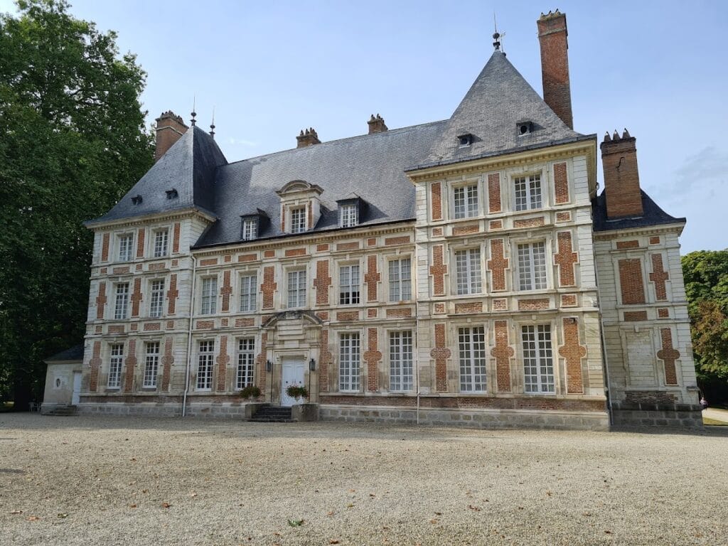 Château de Barberey-Saint-Sulpice: A Louis XIII-Style Château in France 1 Château de Barberey-Saint-Sulpice