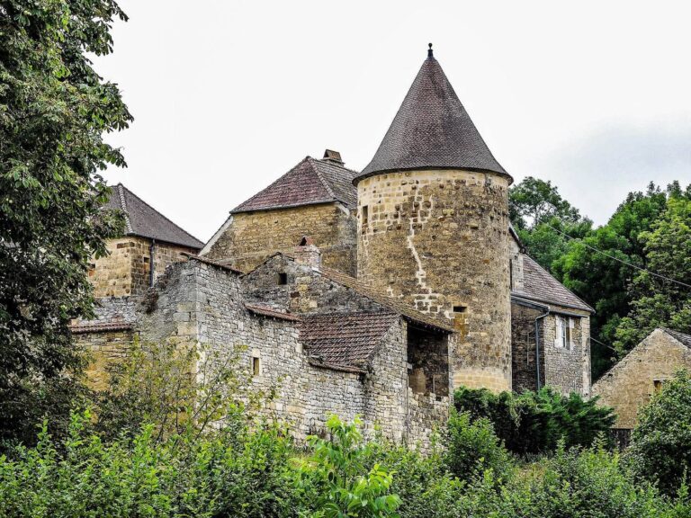 Château de Bougey: A Fortified Castle in France