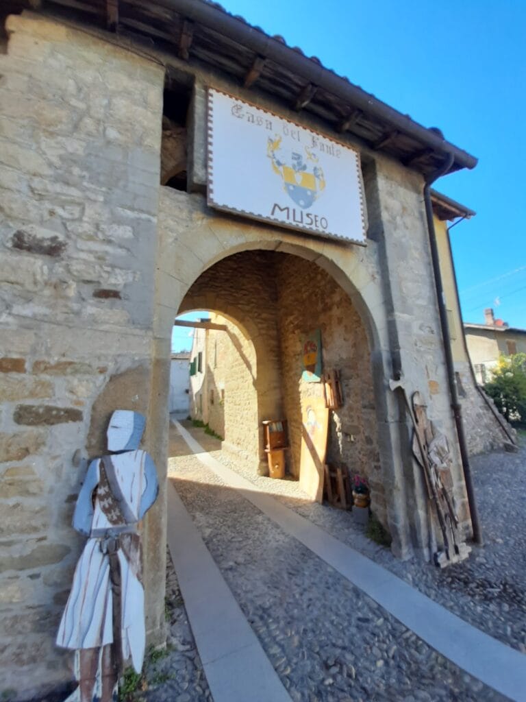 Castello di Torre Ratti: A Fortified Residential Mansion in Italy 2 Castello di Torre Ratti