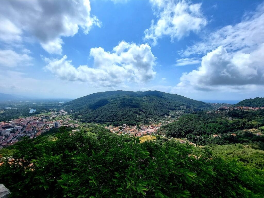 Castle of Trebiano: A Medieval Defensive and Episcopal Residence in Italy 5 Castle of Trebiano