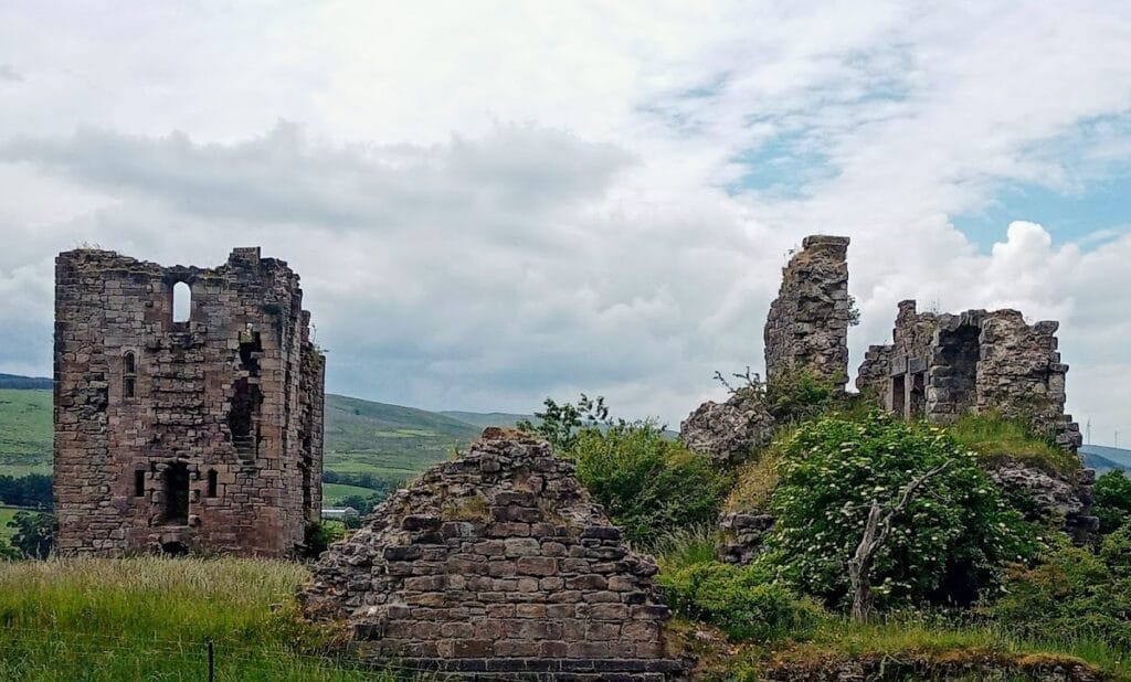 Sanquhar Castle: A Medieval Hill Castle in Scotland 1 Sanquhar Castle