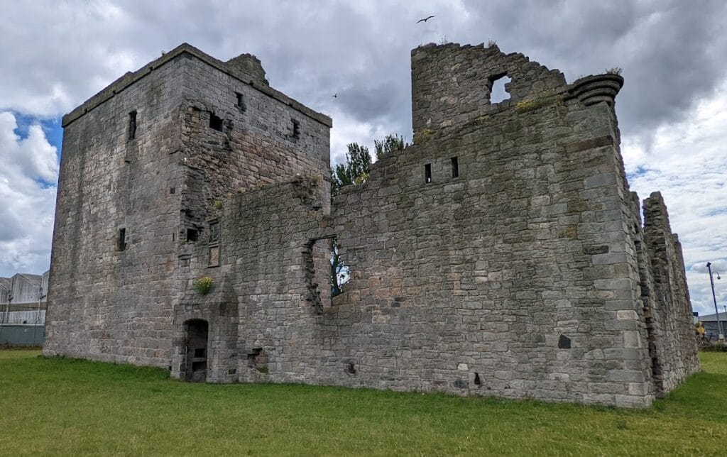 Rosyth Castle: A Fifteenth-Century Tower House in Scotland 1 Rosyth Castle