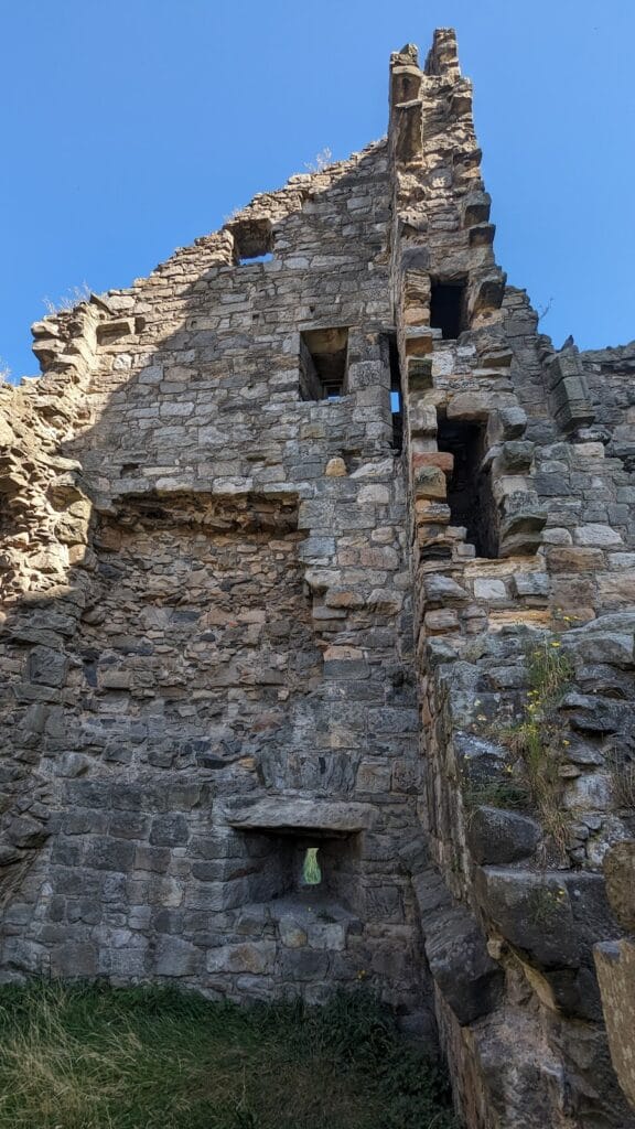 Rosyth Castle: A Fifteenth-Century Tower House in Scotland 3 Rosyth Castle