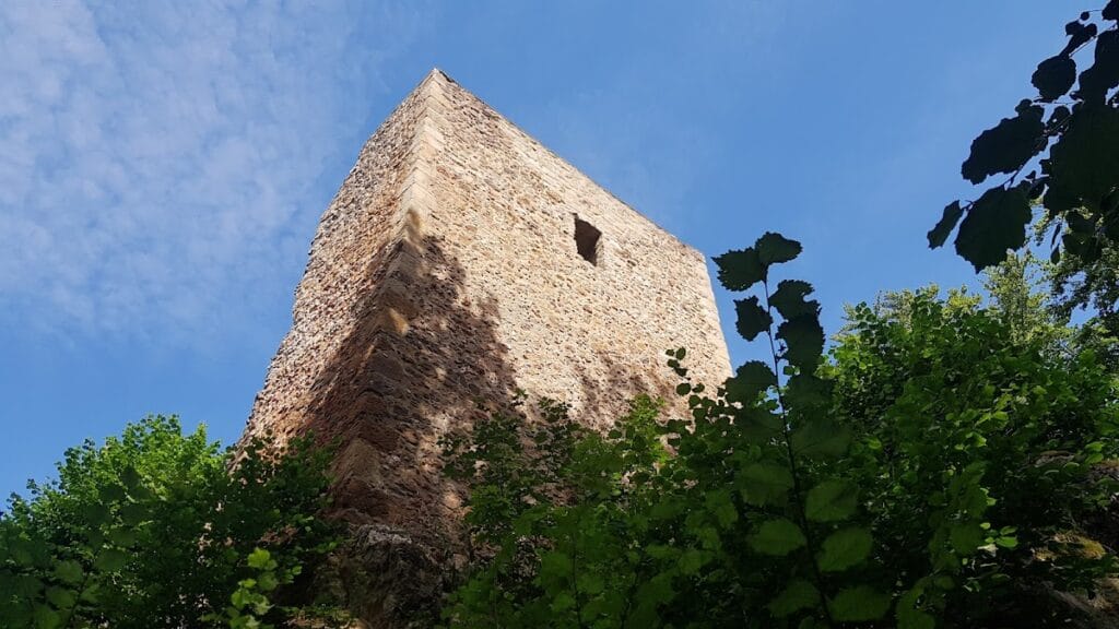 Burg Schwärzenberg: A Medieval Hilltop Castle in Germany 5 Burg Schwärzenberg