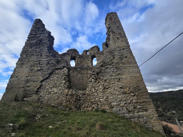 Castillo de Troncedo: An 11th-Century Medieval Fortress in La Fueva, Spain