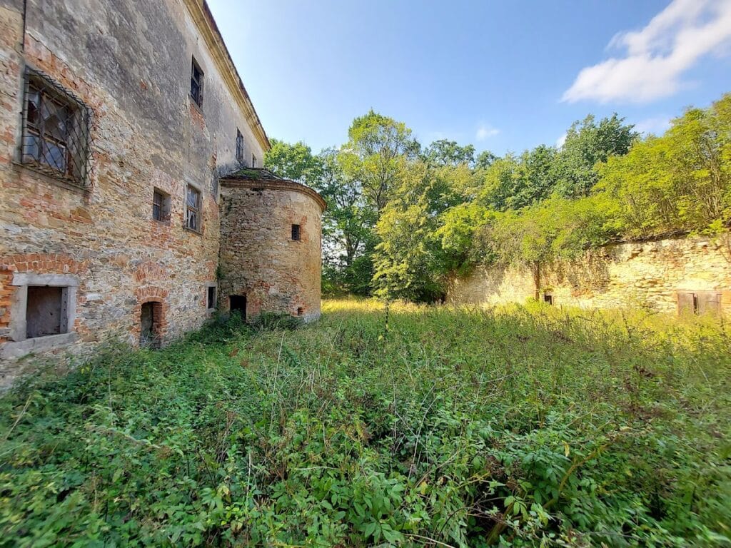 Witostowice Castle