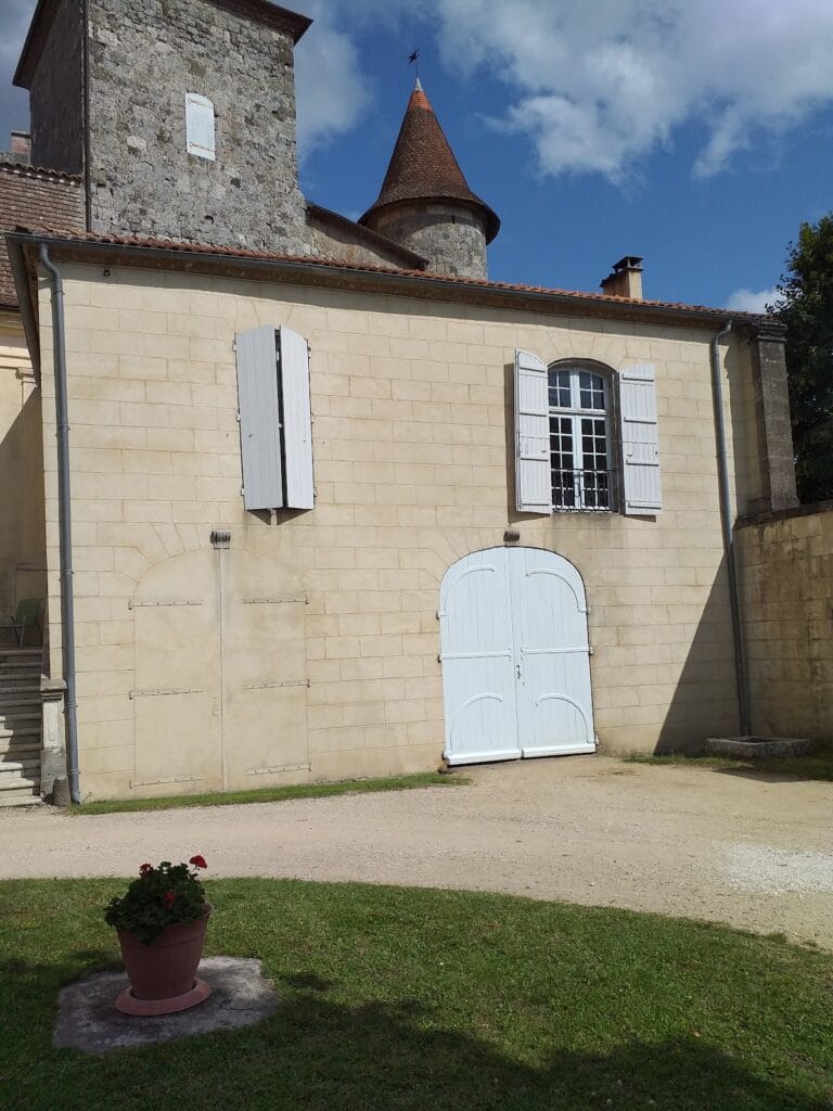 Château de Xaintrailles: A Medieval Castle in France 9 Château de Xaintrailles