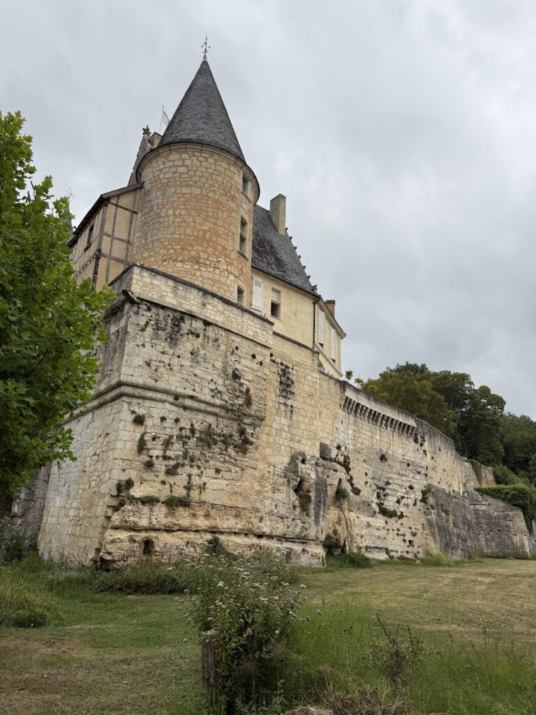 Château de Montastruc: A Historic Castle in Lamonzie-Montastruc, France