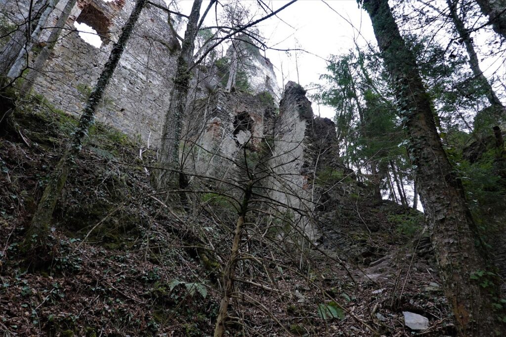Burgruine Waxenegg: A Medieval Castle Ruin in Naintsch, Austria 7 Burgruine Waxenegg