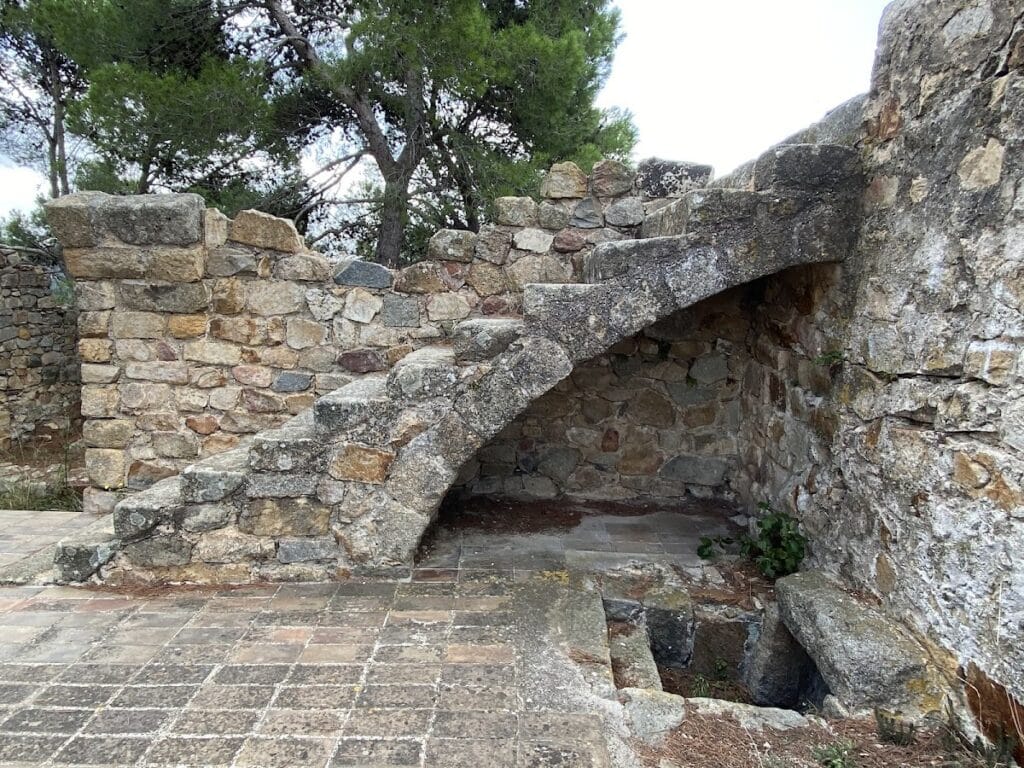 Castell del Far: Medieval Castle Ruins in Catalonia 1 Castell del Far