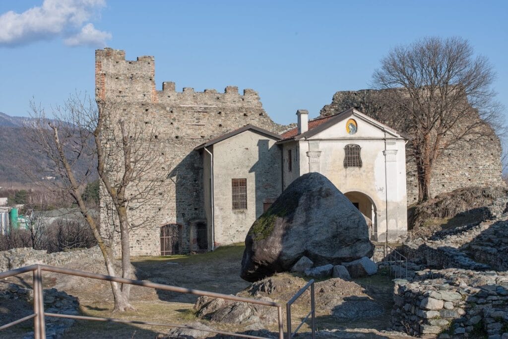 Castello del Conte Verde: A Former Military and Administrative Seat in Italy 3 Castello del Conte Verde