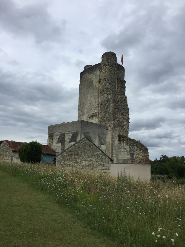 Haut-Clairvaux Castle: A Medieval Fortress in Scorbé-Clairvaux, France
