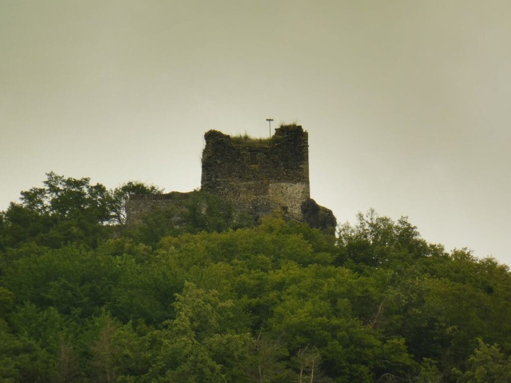 Starý Berštejn: A Gothic Castle Ruin in Czechia 1 Starý Berštejn