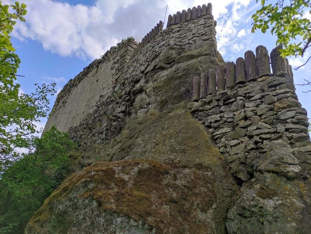Starý Berštejn: A Gothic Castle Ruin in Czechia 3 Starý Berštejn