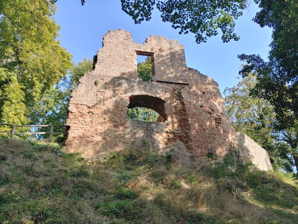 Burg Rauschenberg: Medieval Hilltop Castle in Germany 2 Burg Rauschenberg