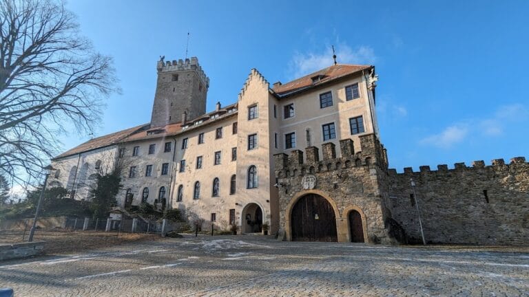 Burg Falkenfels: A Medieval Castle in Germany