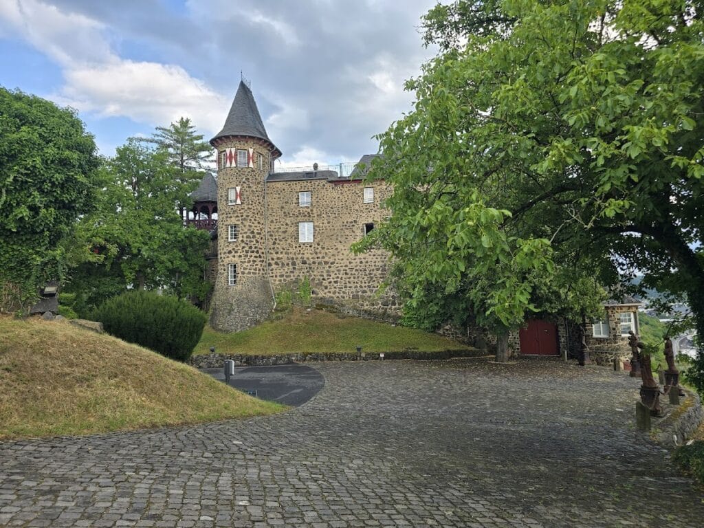 Ockenfels Castle