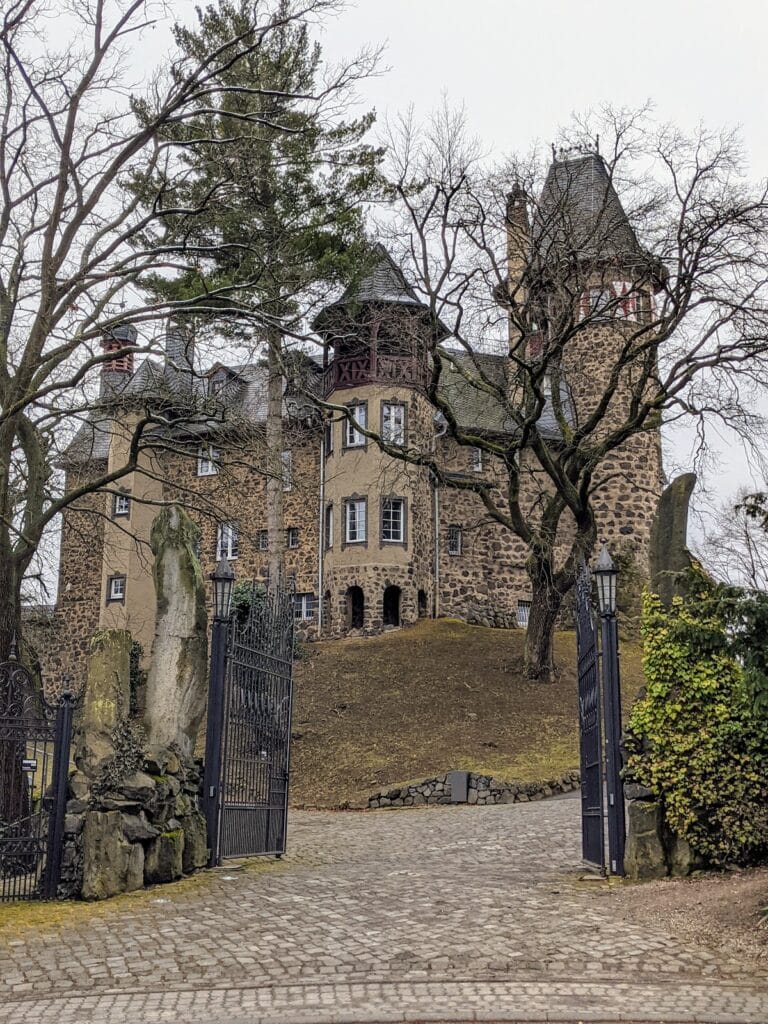 Ockenfels Castle