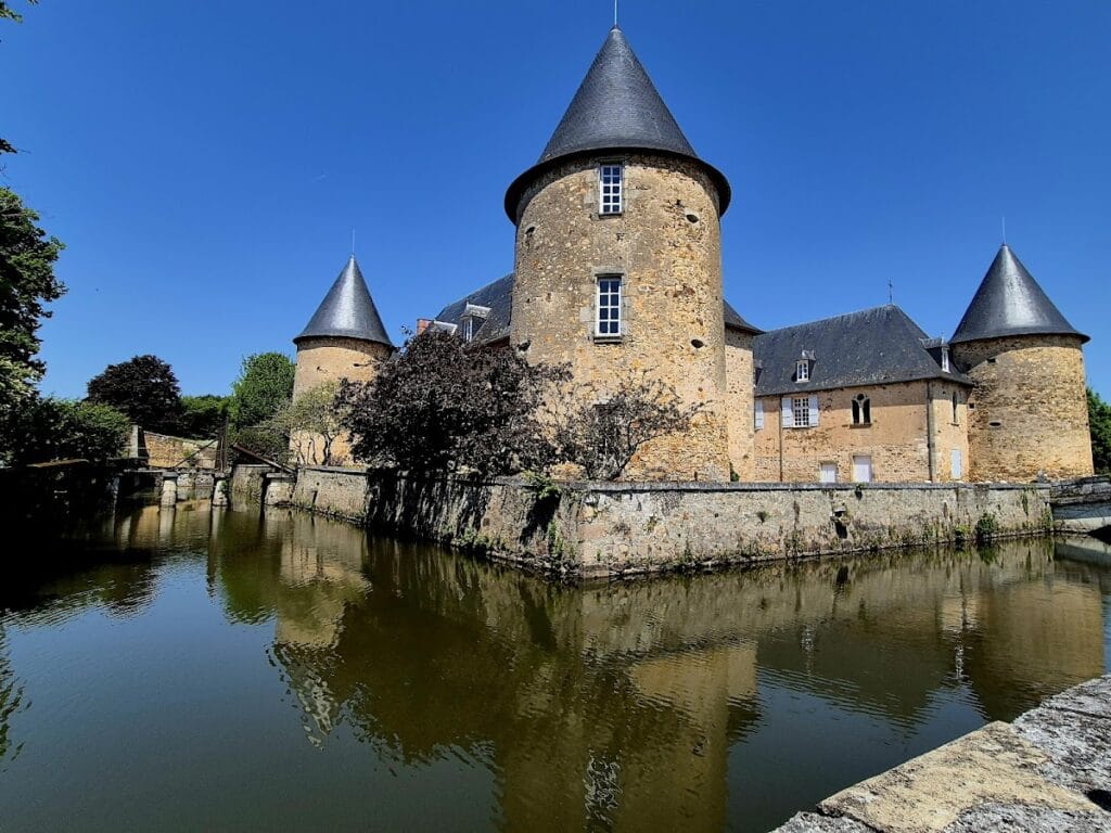 Château de Rochebrune: A Medieval Moated Castle in France 1 Château de Rochebrune