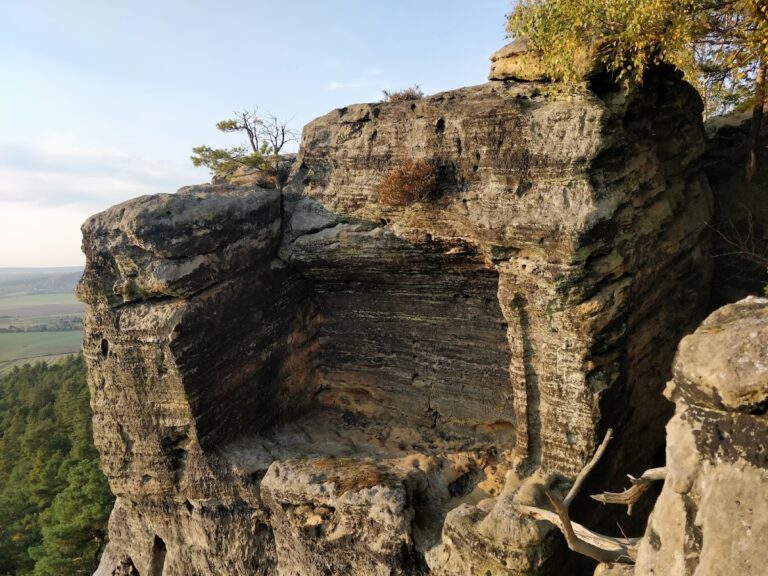 Klamorna: A Historic Hillfort Near Mnichovo Hradiště