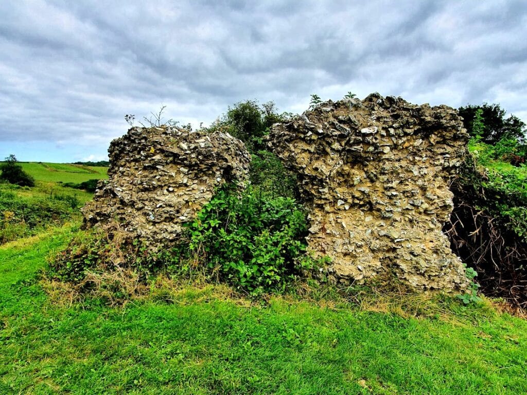 Thurnham Castle: A Medieval Castle Ruin in Kent 1 Thurnham Castle