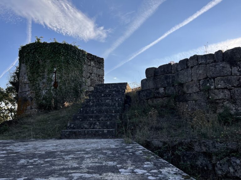 Castle of A Peroxa: A Medieval Fortress in Spain