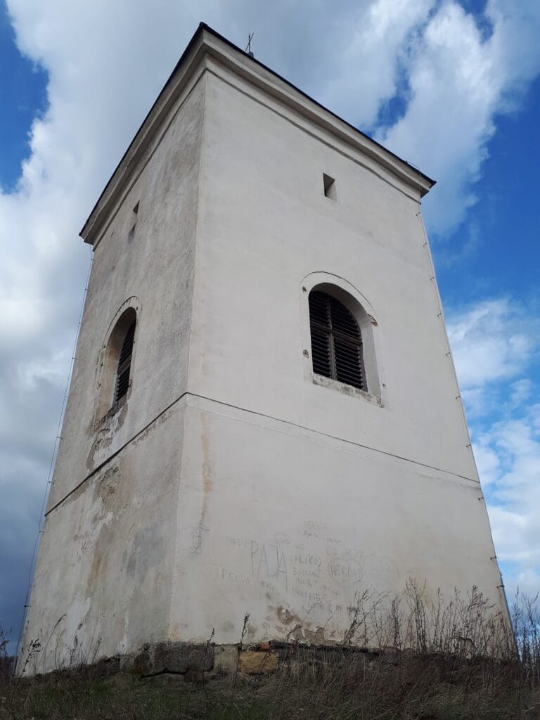 Levín Castle: A Presumed Gothic Castle Site in Czechia 2 Levín Castle