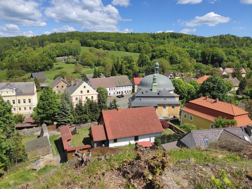Levín Castle: A Presumed Gothic Castle Site in Czechia 3 Levín Castle