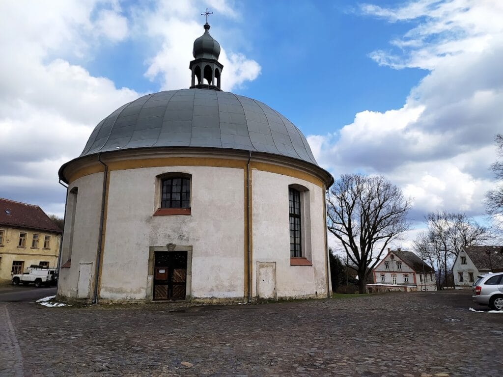 Levín Castle: A Presumed Gothic Castle Site in Czechia 4 Levín Castle