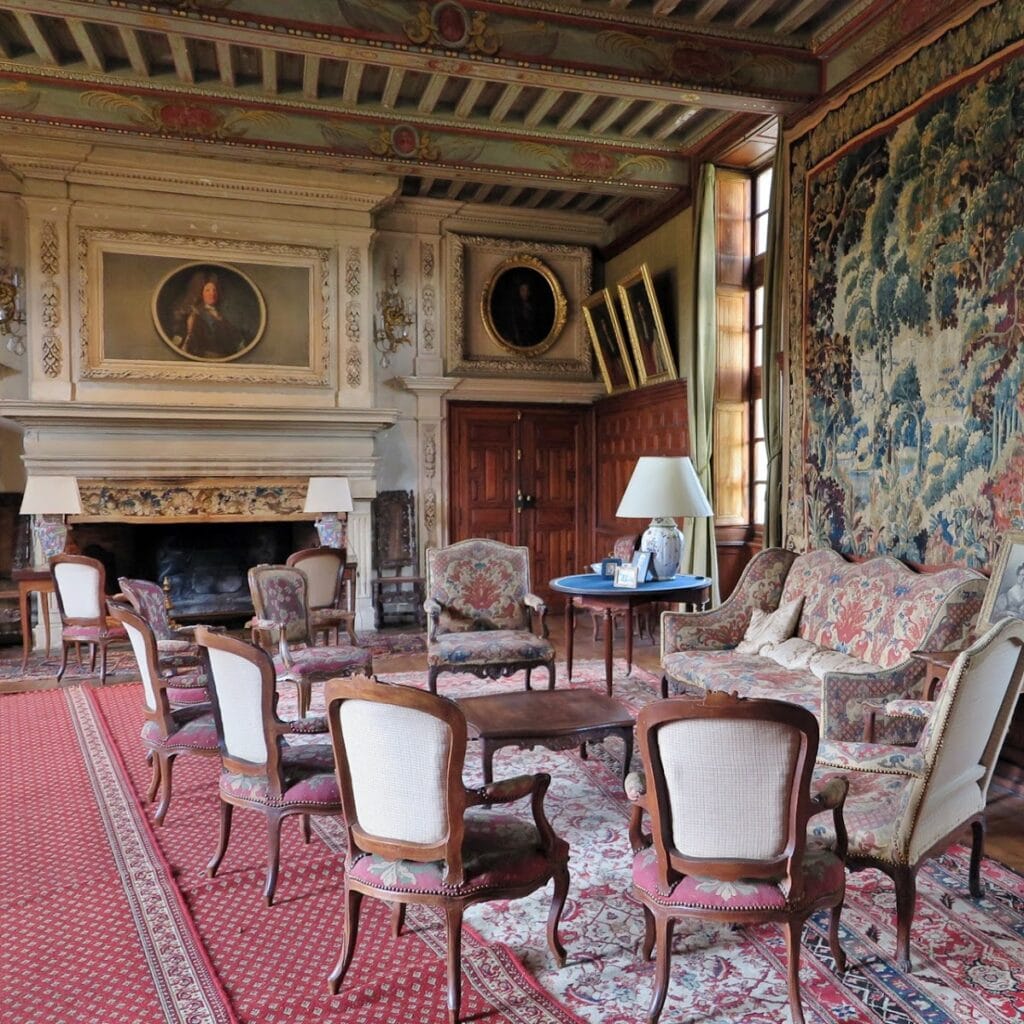 Château de Ravignan: A Historic Noble Estate in Perquie, France 8 Château de Ravignan