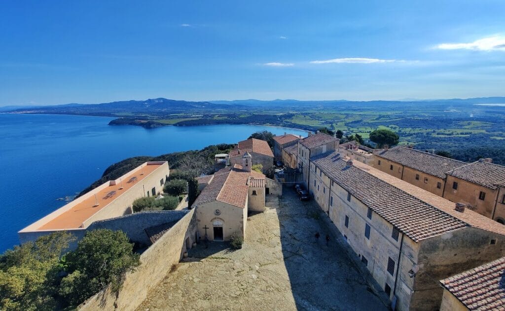 Stronghold of Populonia: Medieval Castle and Appiani Fortress 3 Stronghold of Populonia