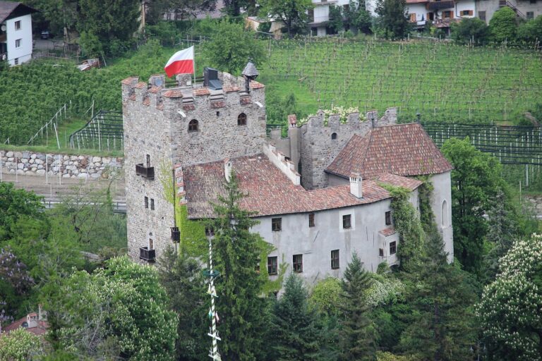 Vorst Castle: A Medieval Hill Castle in Italy